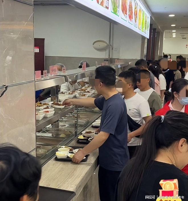放胡锡进称或影响民营餐饮生意。凯发K8国际版荣昌政府食堂开(图14)